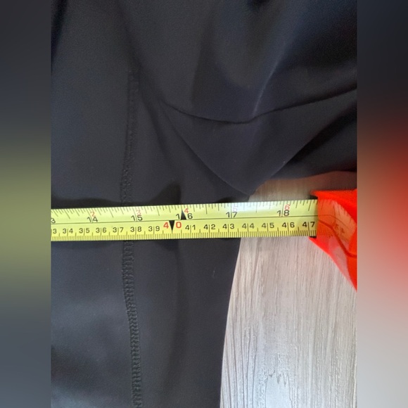 AELLA Los Angeles tailored black blazer, hook & eye closure, mesh shoulders sz M - Picture 3 of 11